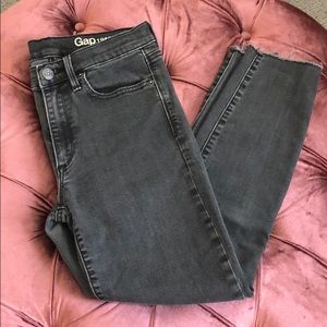 Gap True Skinny Ankle Jeans